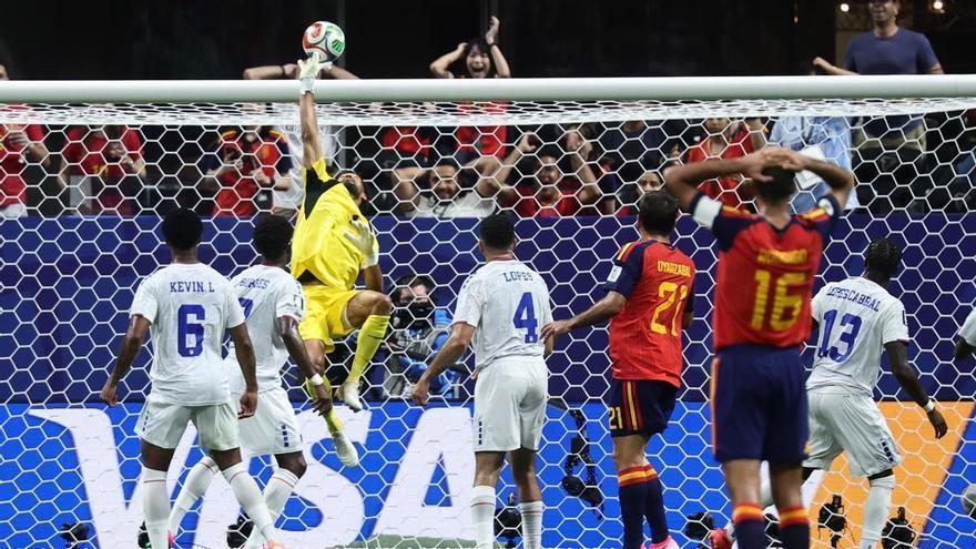 España-Cabo Verde, en directo | Jarro de agua fría para la Roja en el debut (0-0)