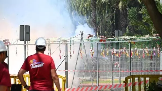 Así ha sido la mascletà disparada por la pirotecnia Tamarit en Elche