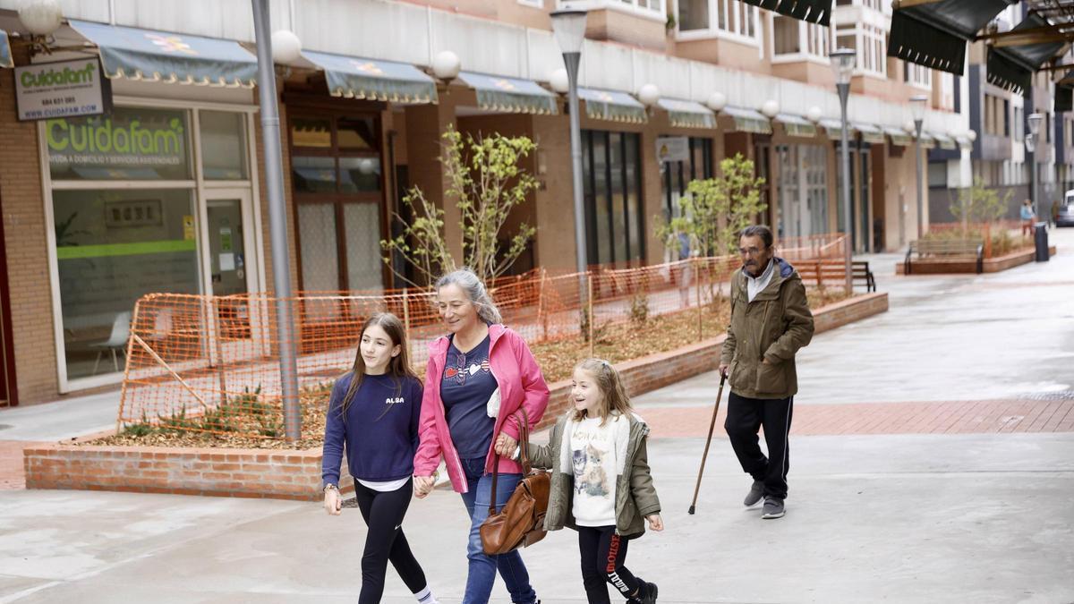 VÍDEO: El parque Electra, en el barrio gijonés de El Llano, luce nueva cara tras su reforma