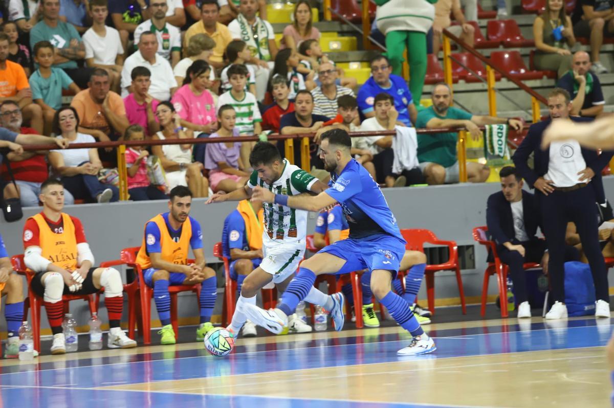 Damián Mareco, en el Córdoba Futsal-Valdepeñas en Vista Alegre.