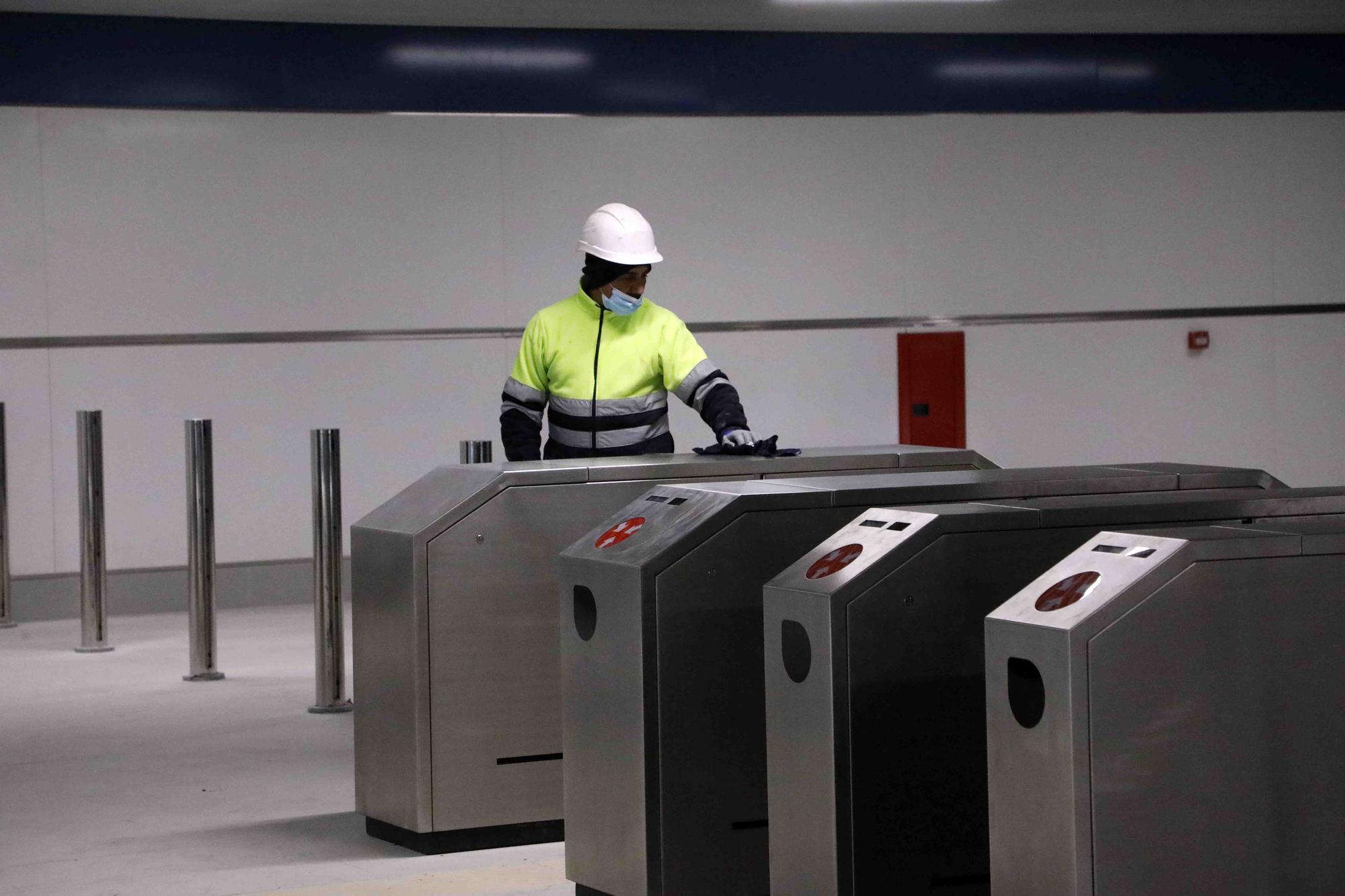 Así está la estación de la linea 10 Amado Granell