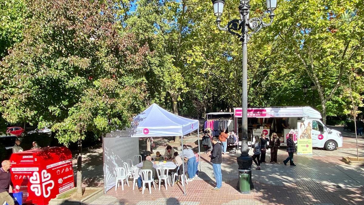 Acción de REMUDARTE este sábado en Cánovas.