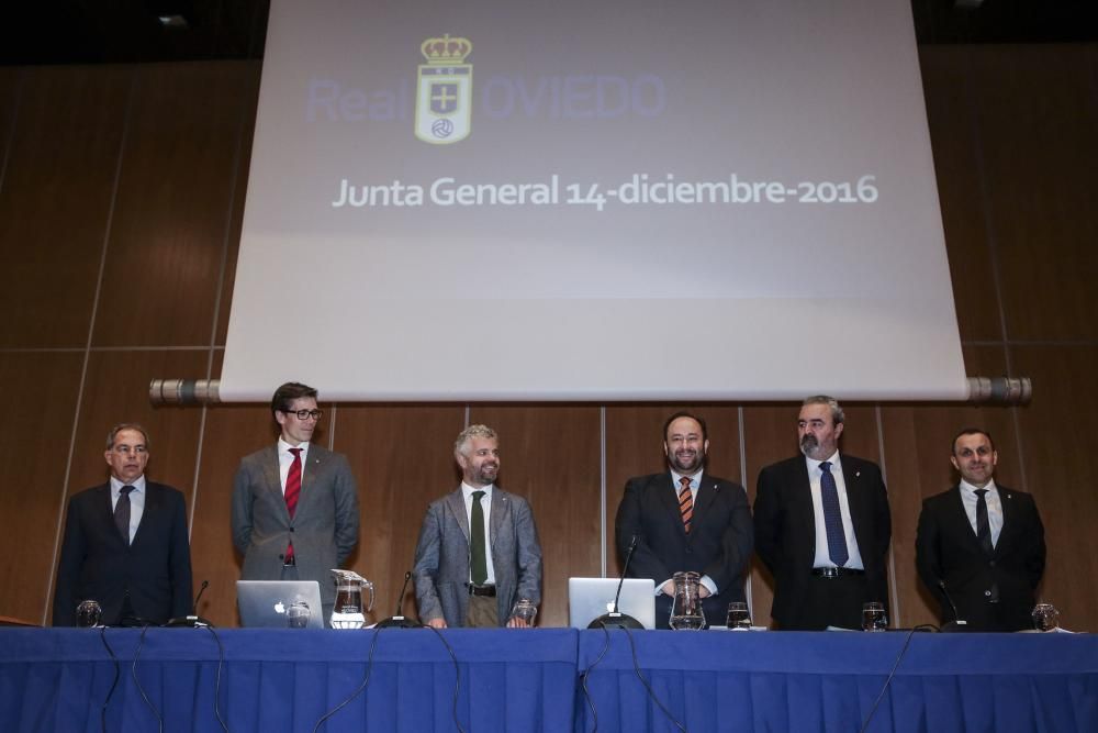 Junta de accionistas del Real Oviedo