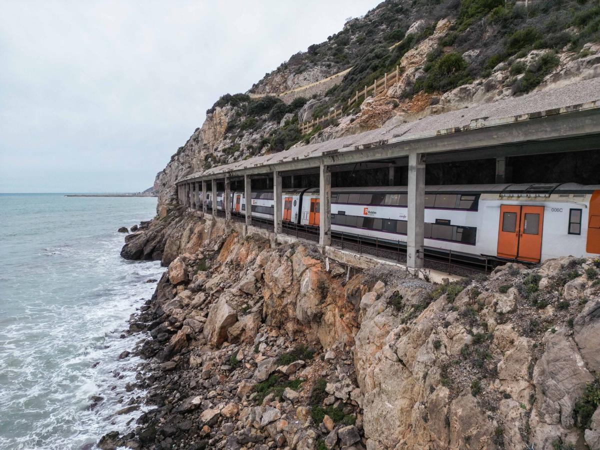 Només la meitat dels 11.300 milions previstos a Rodalies s’han executat