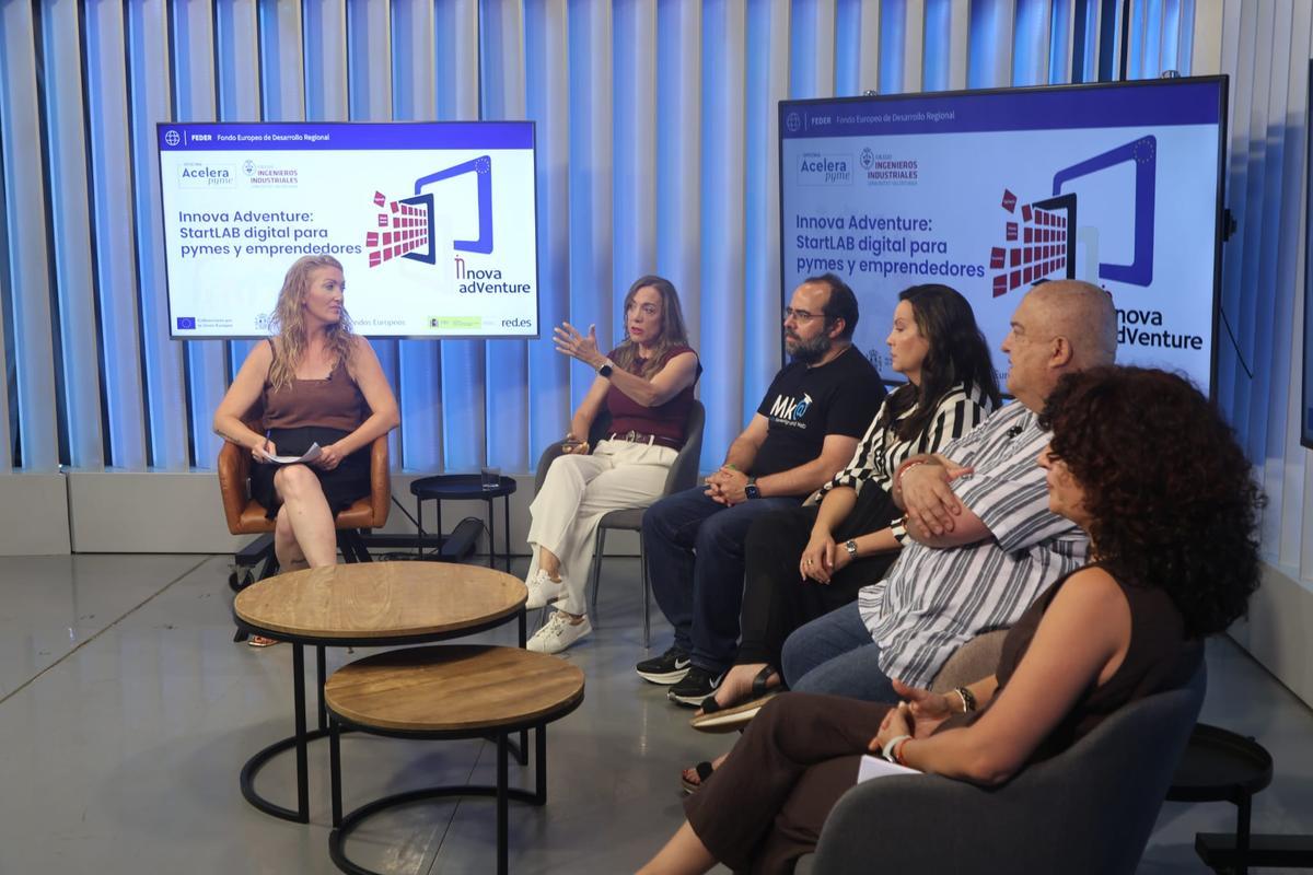 Bea Carrascosa, Nuria Piñol, Miguel Florido, Clara Montesinos, Rafa Sospreda y Almudena Hortelano.durante el Summit 7 en el plató de Levante TV.