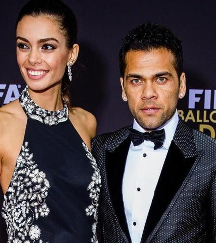 Joana Sanz comparte su primera fotografía con Dani Alves tras salir de prisión