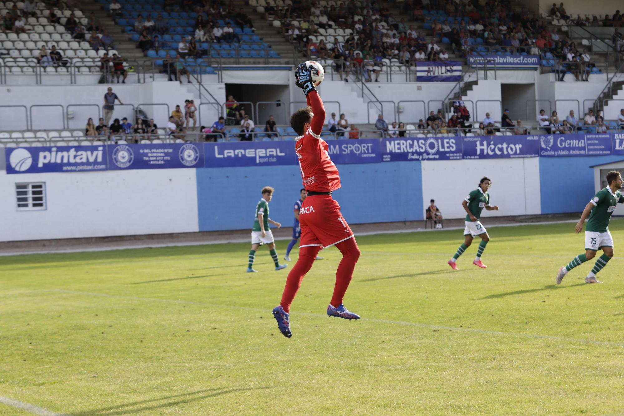 Las imágenes de la primera jornada de los asturianos en Segunda RFEF