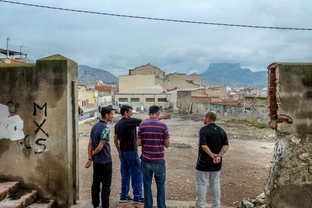 Historia de un barrio decadente en Elda