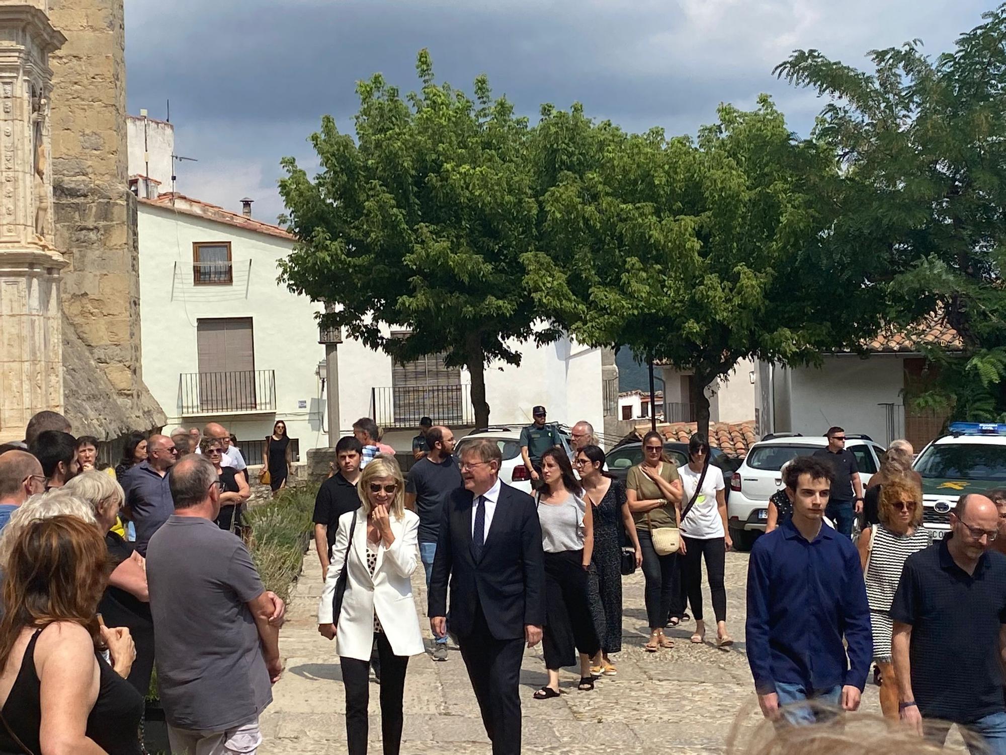 El funeral del padre de Ximo Puig, en imágenes