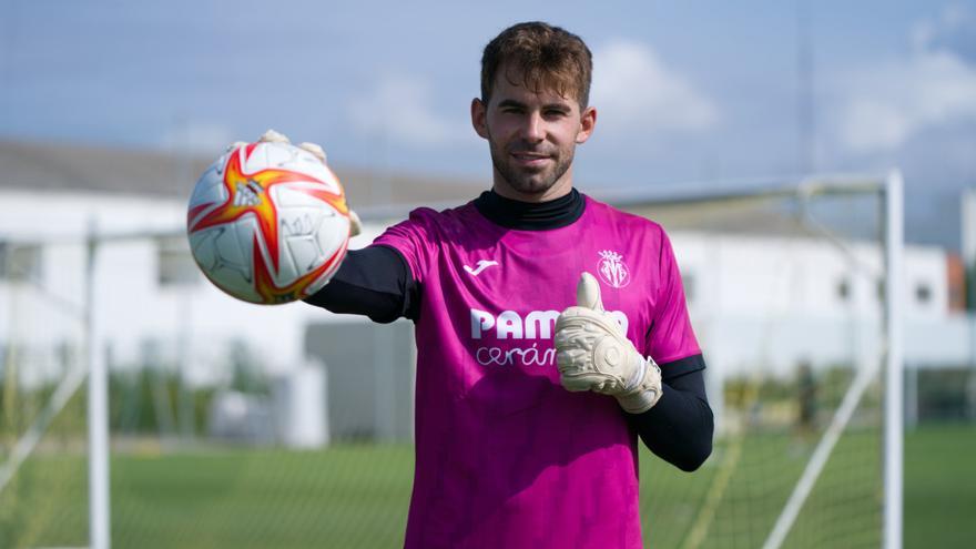 El Villarreal B amplía su plantilla con el portero catalán Gianni Cassaró.