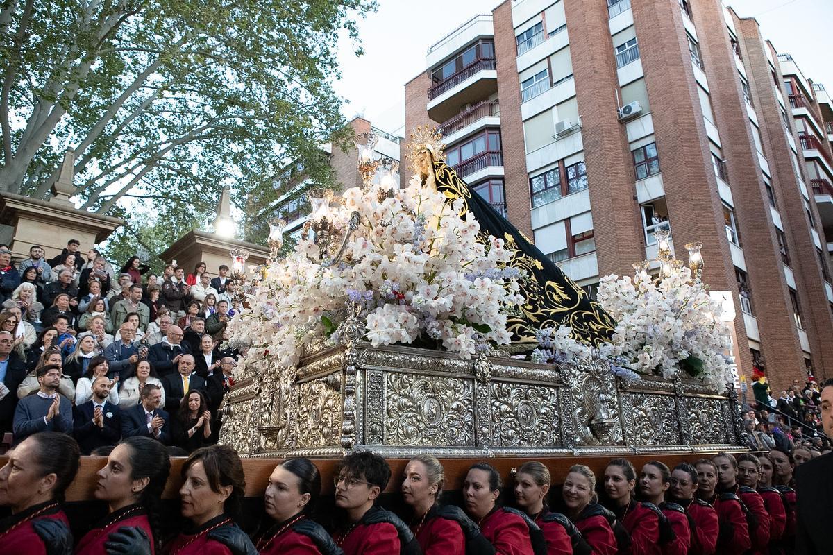 La procesión del Viernes Santo de Lorca, en imágenes