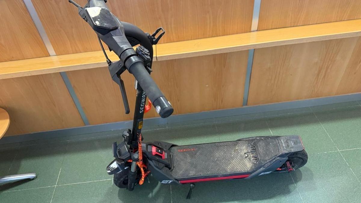 Patinente en el que se desplazaba el detenido por Bertamiráns