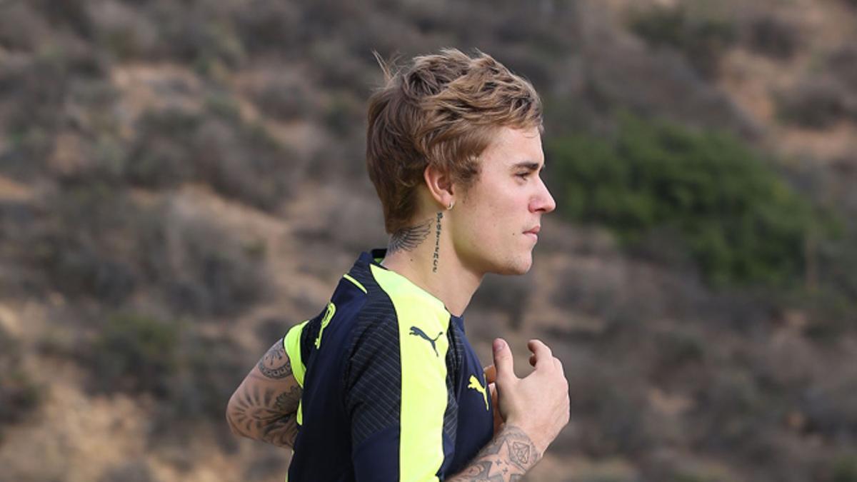 Justin Bieber sale a correr