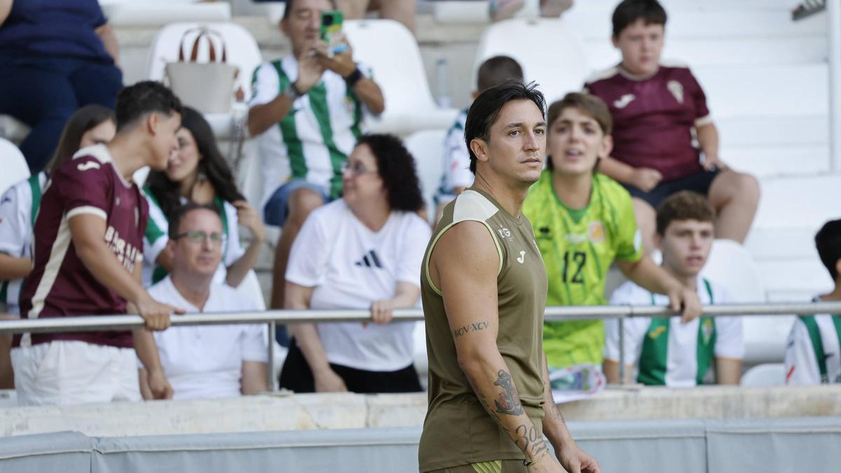 Christian Carracedo, en un entrenamiento del Córdoba CF en El Arcángel, esta temporada.