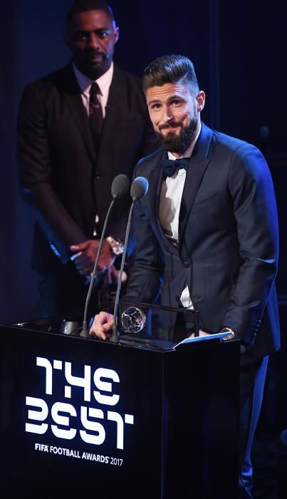 Giroud gana el premio Puskas al mejor gol