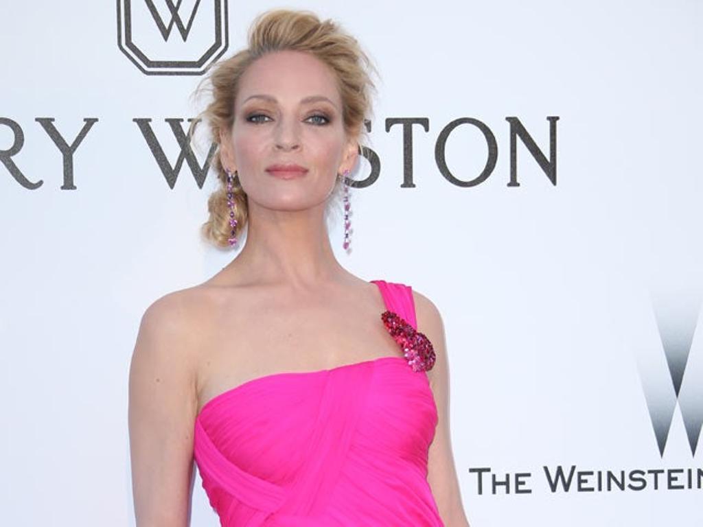 Uma Thurman se cae de un caballo.