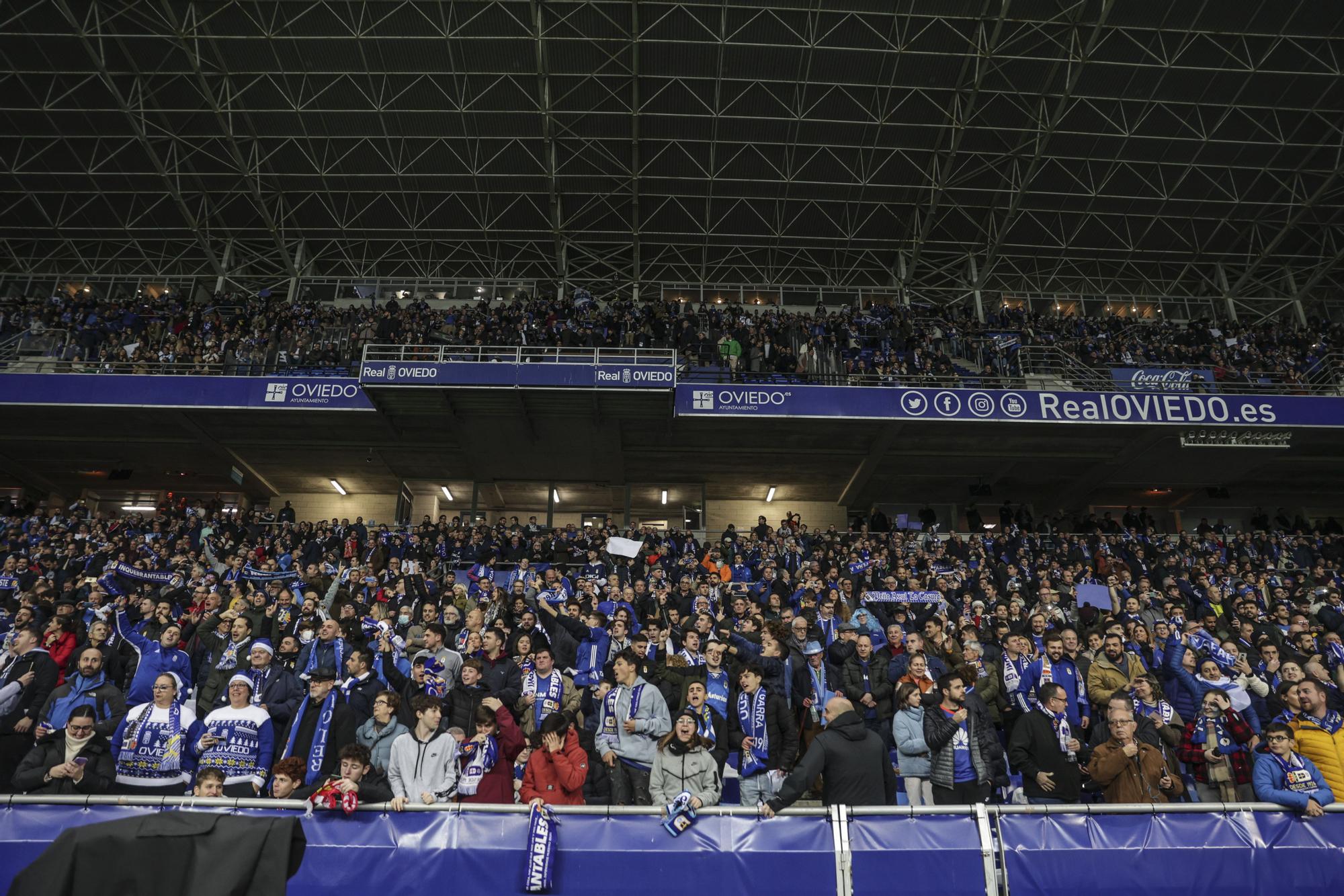 En imágenes: así se vivió el derbi en el Tartiere