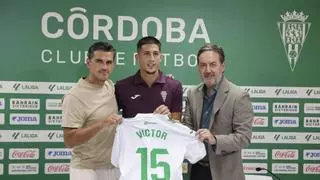 Víctor Sánchez, jugador del Córdoba CF: ""Fue un momento único saber que iba a jugar de titular en Segunda División"