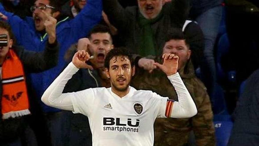 Parejo celebra el gol de la victoria. // Efe