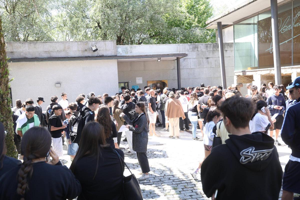 Cola para conseguir entradas para los conciertos del Albariño.
