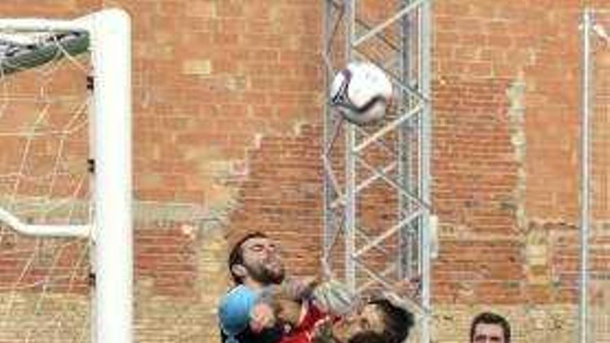 La estrategia a balón parado da un nuevo triunfo al Algemesí CF