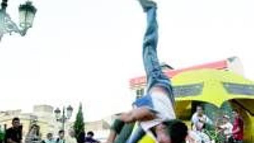 EXHIBICION DE ´BREAK DANCE´ EN SAN ATON