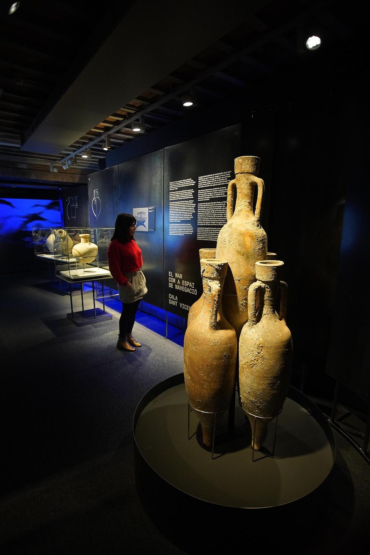 L'exposició 'Naufragis. Arqueologia submergida' s'endinsa en el món de l'arqueologia subaquàtica