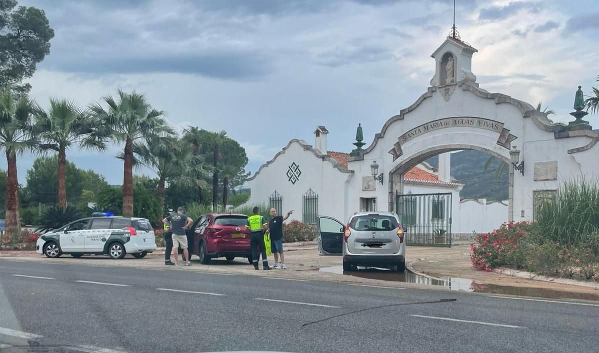 Vehículos implicados en el accidente del martes por la tarde, que no registró víctimas.