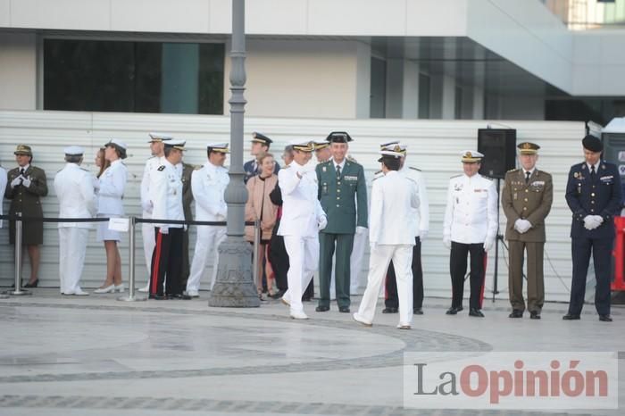 Arriado Solemne de Bandera en el puerto de Cartagena