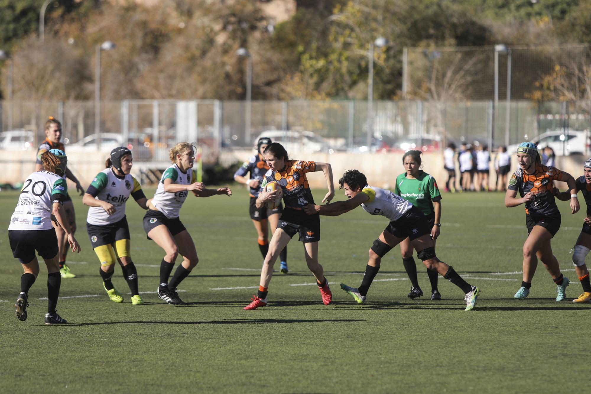 Derbi Teika femenino entre Les Abelles y Rugby Turia (12-18)