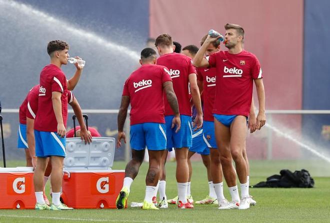 ¡El entrenamiento previo del Barça al comunicado de Koeman!