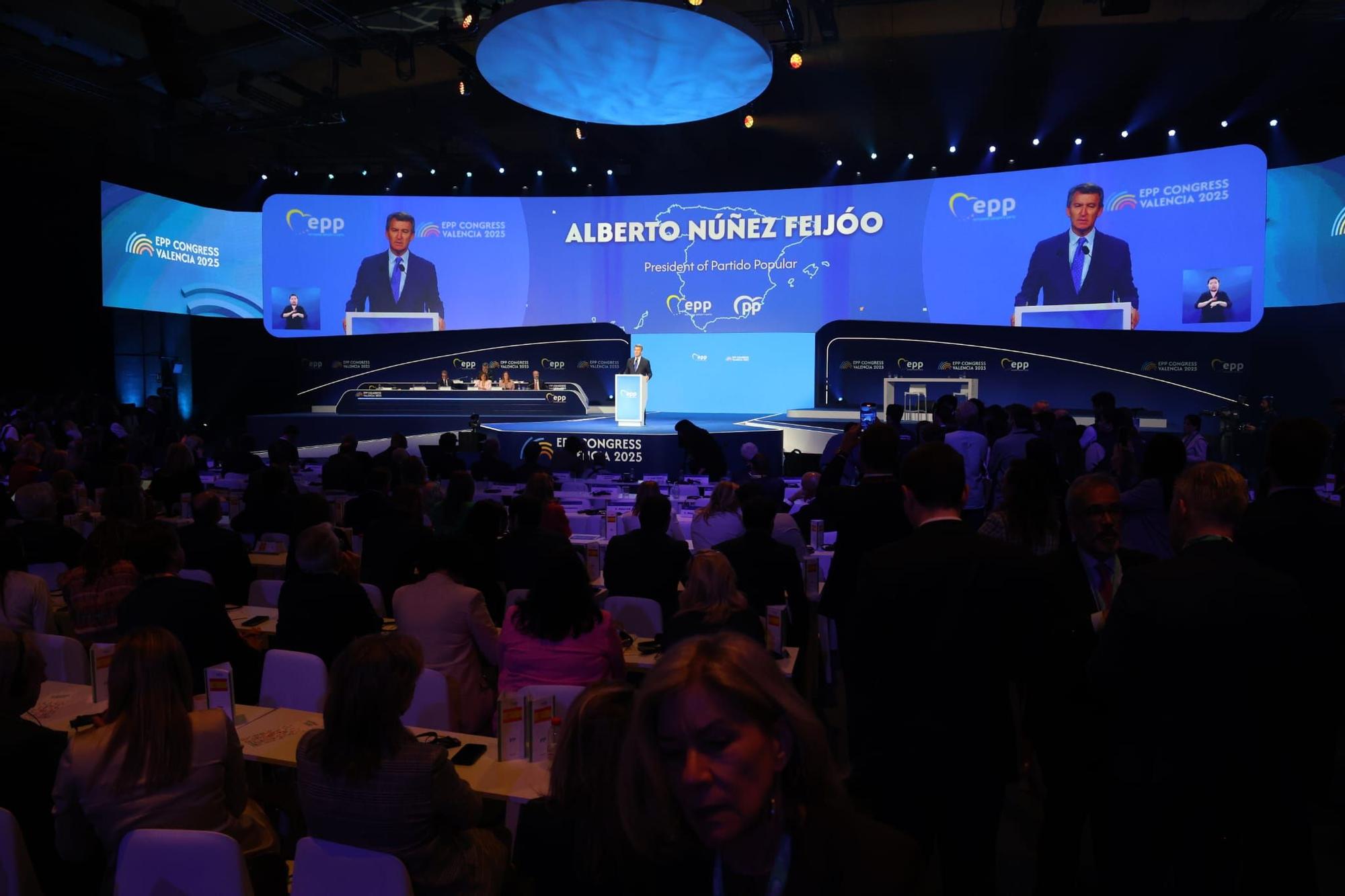 Todas las fotos de la segunda jornada del congreso del PP europeo en València