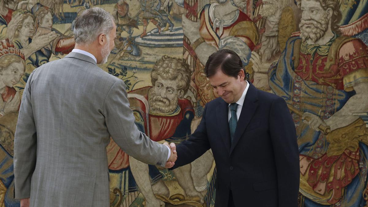 Felipe VI recibe en audiencia a Mañueco tras ser investido para un tercer mandato en Castilla y León