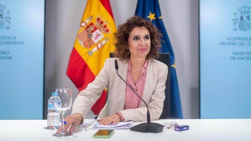 Hacienda beneficiará con 1.150 euros a los asturianos que vivan con personas mayores de 65 años