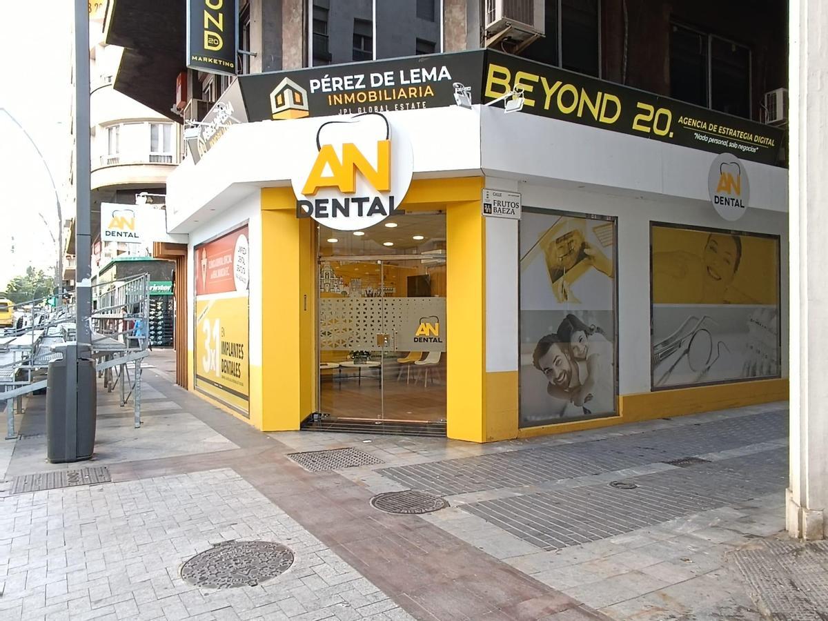 AN Dental cuenta con un equipo de profesionales altamente cualificados y con materiales fabricados en España