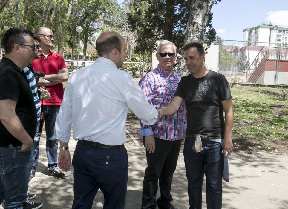 Unos 6.000 festeros disfrutan del tradicional Festival de Paellas en el parque Lo Morant