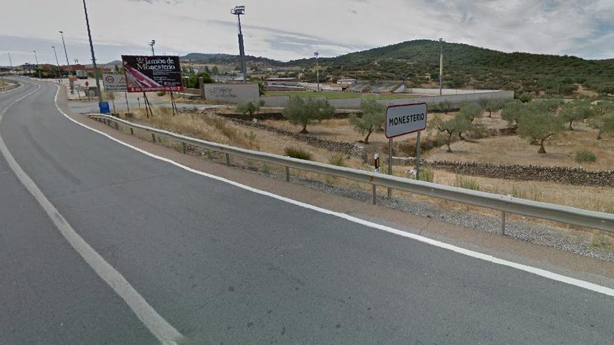 Fallece un hombre al salirse su vehículo en una pista de tierra cerca de Monesterio