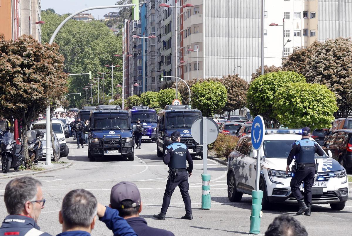 Balaídos se prepara para el Celta-Friburgo: miles de aficionados llegan al estadio en la previa