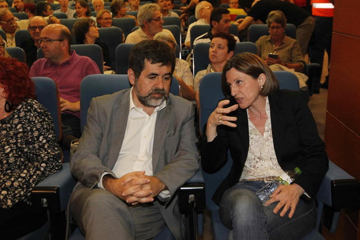 El president de l’ANC, Jordi Sánchez, al costat de Carme Forcadell.