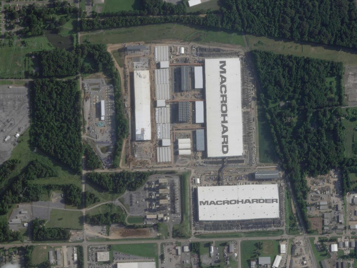 Imagen satelital facilitada por Planet Labs el 7 de agosto de 2026 que muestra el centro de datos xAI Colossus 2 en el sur de Memphis, Tennessee.