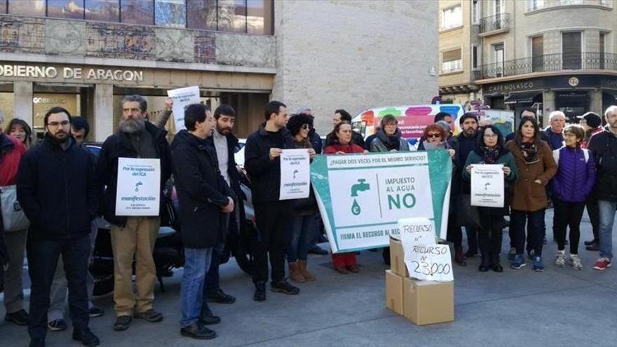 La campaña contra el ICA registra casi 20.000 firmas recogidas en Zaragoza