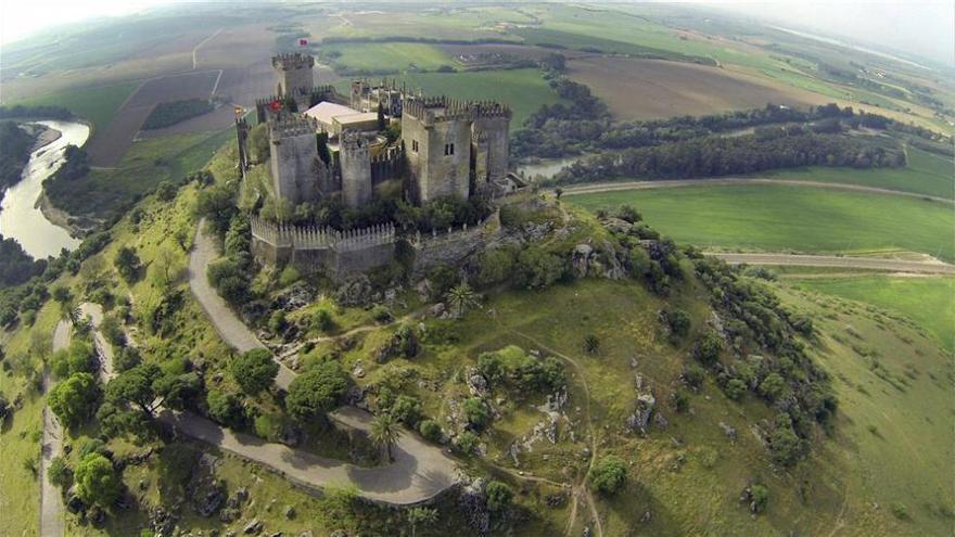 El Castillo de Almodóvar retrocede al siglo XIV y recobra la vida medieval de la época