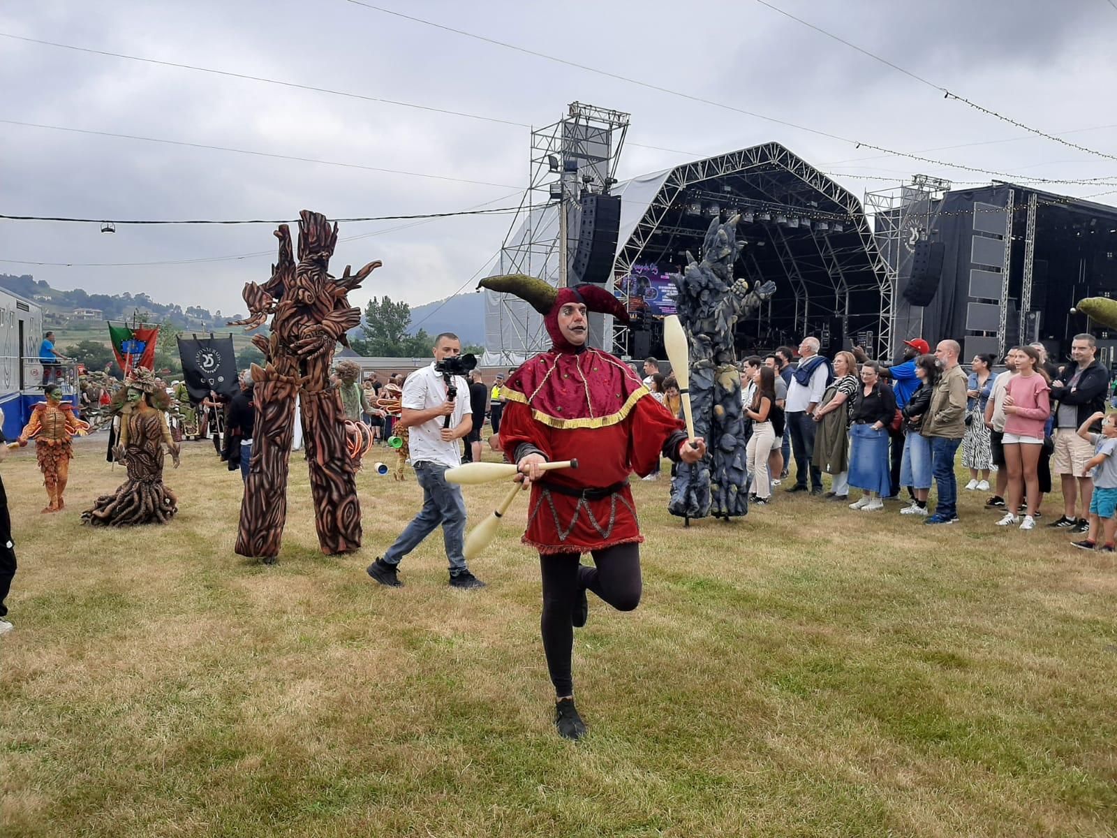 Llanera se traslada al medievo: así ha sido la primera jornada de la fiesta de los Exconxuraos