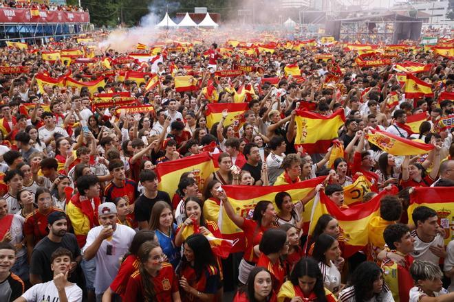 EN IMÁGENES: Así fue la celebración en Gijón del triunfo de España en el Mundial