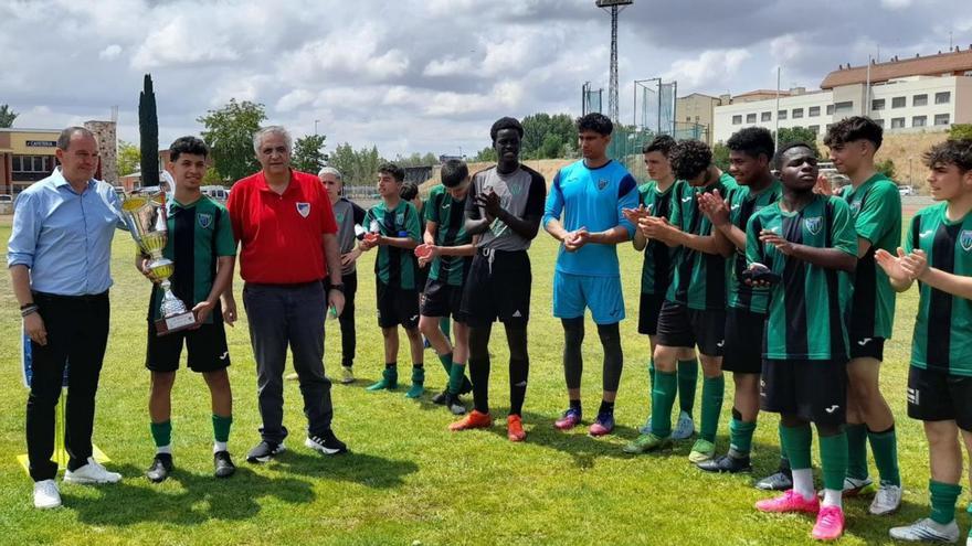 El Pinilla Duero se adjudica con goleada el Memorial Antonio Fernández Carbajo