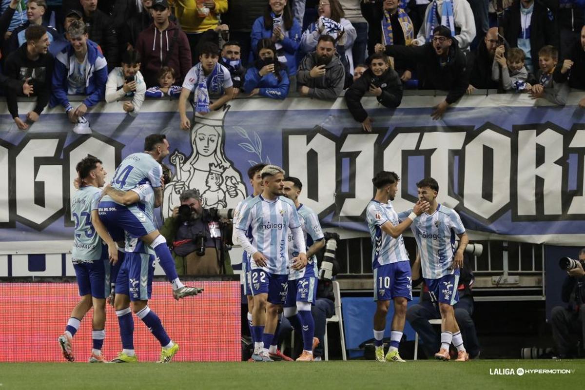 El Málaga CF celebra un gol en La Rosaleda.