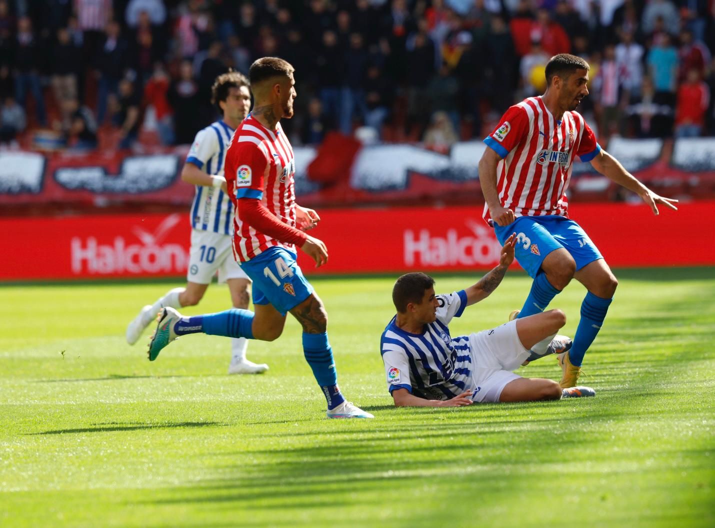 Así fue el encuentro entre el Sporting y el Alavés