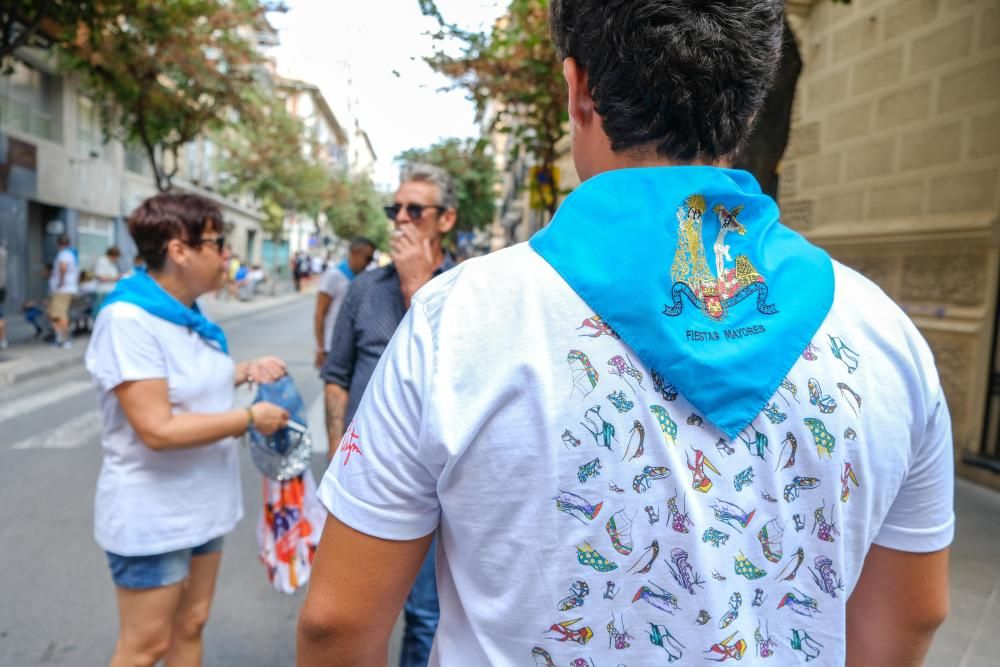 Multitudinaria participación en la tradicional carrera del Ayuntamiento a la plaza Castelar con motivo de la festividad de la Virgen de la Salud