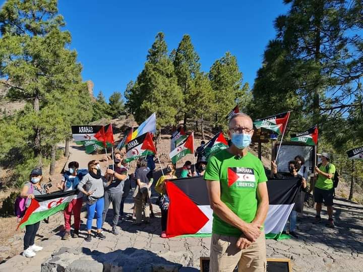Los partidarios del pueblo saharaui 'toman' el Roque Nublo