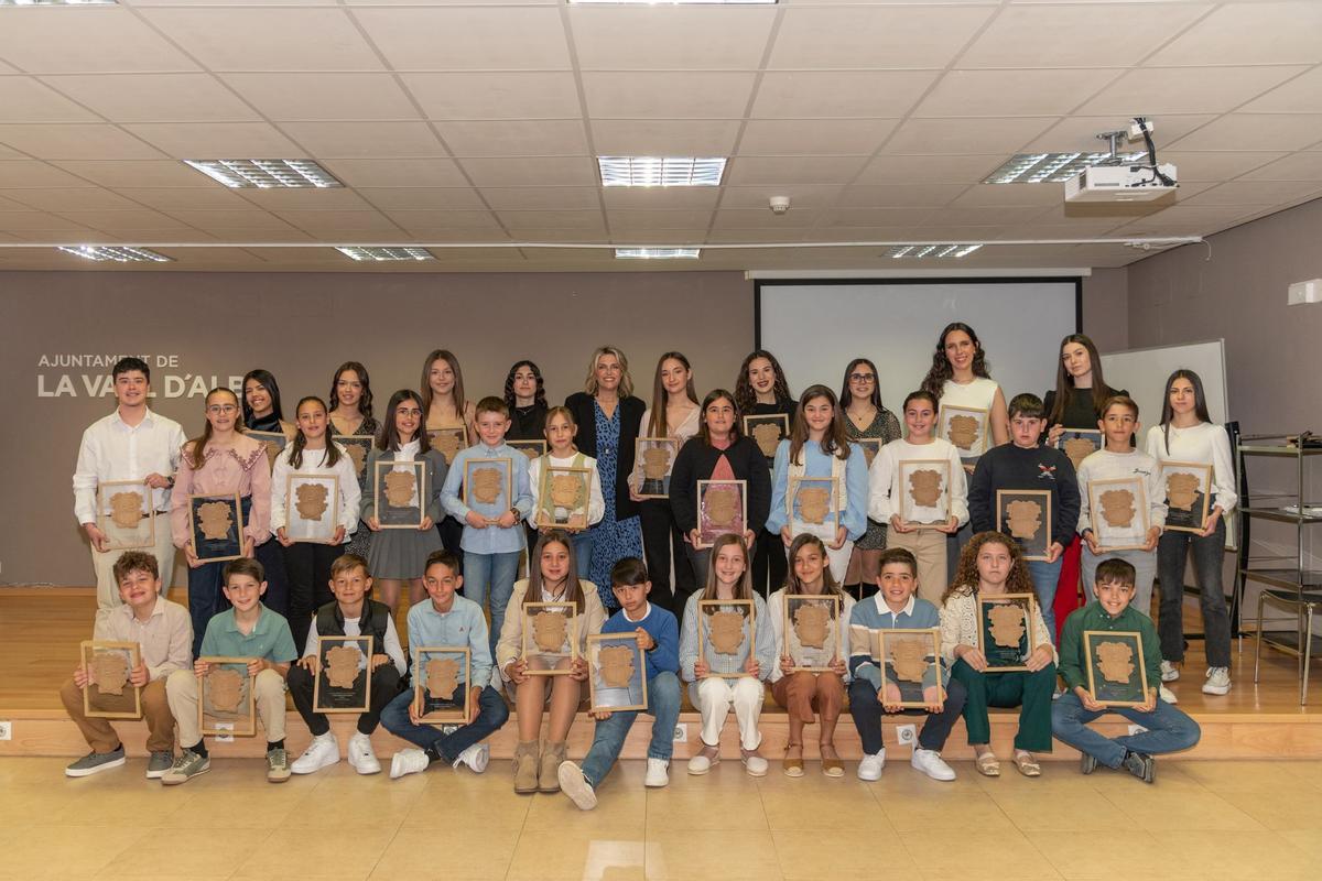 Todos los representantes festivos de Vall d'Alba para 2026.